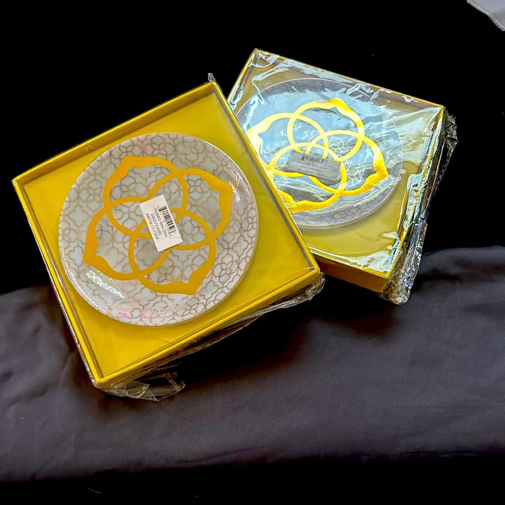 Jewelry trays